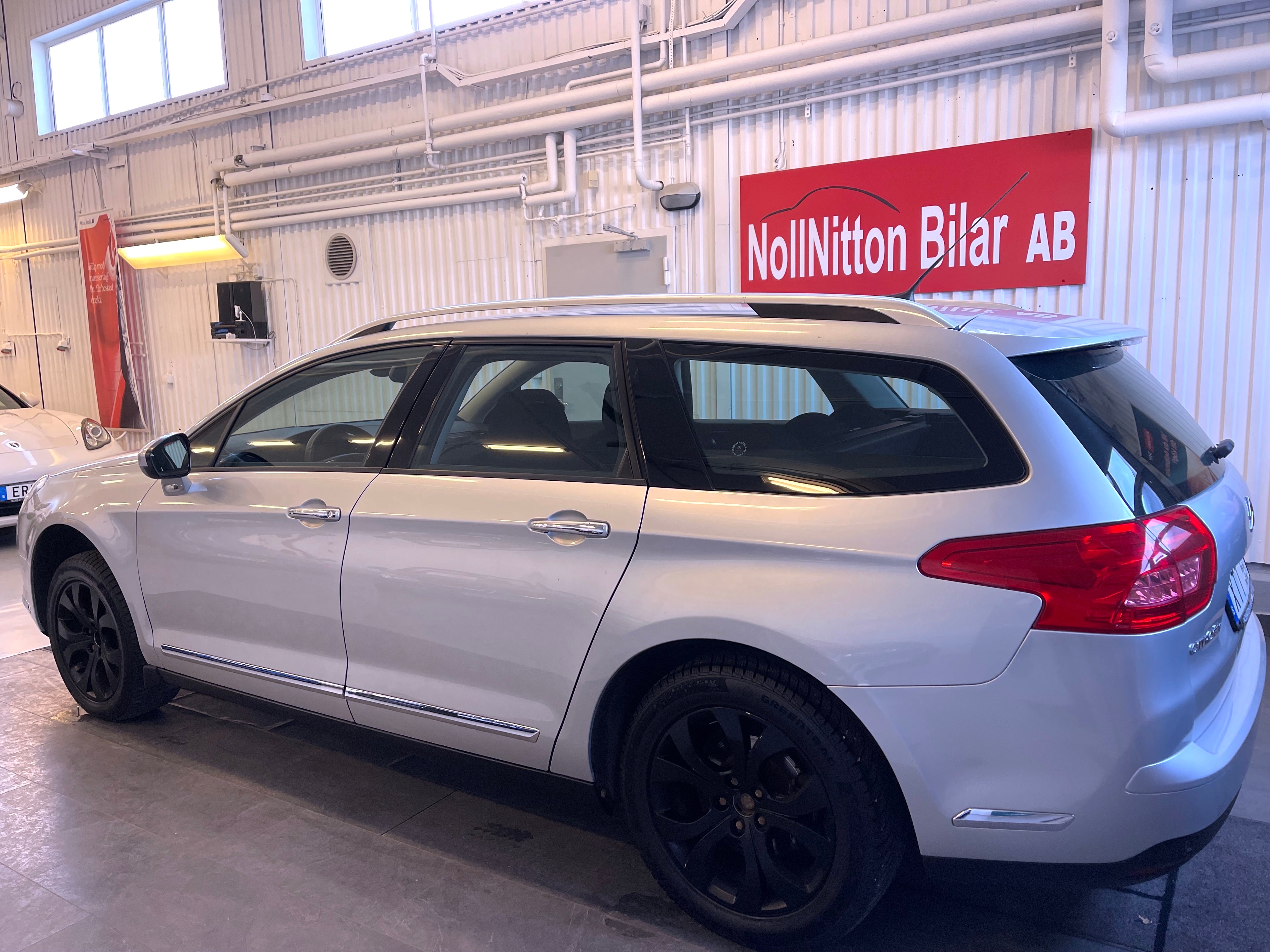 Citroen C5 Tourer 2.0 HDiF Automat 136hk 2010, bild 3/44