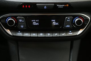 Halvkombi Hyundai i30 19 av 22