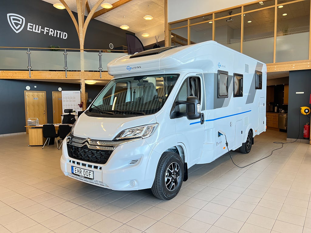 Sun Living S 72 DC / DEMOPRIS (Taksäng+TRUMA+3500kg)