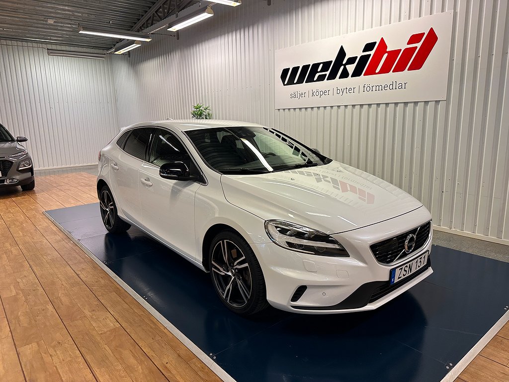 Volvo V40 T3 R-Design Värmare kamera GPS Keyless 1år Garanti