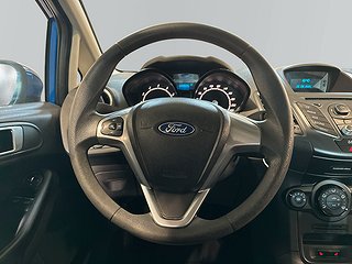 Ford Fiesta 5-dörrar 1.25 Trend Psens Kamrem bytt S&V-däck