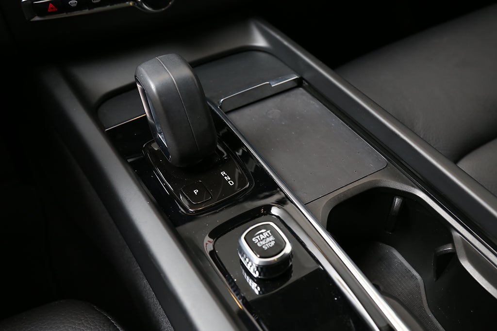 Volvo XC60 Recharge T6 340hk Inscription Exp Läder Pano Drag Moms 2022