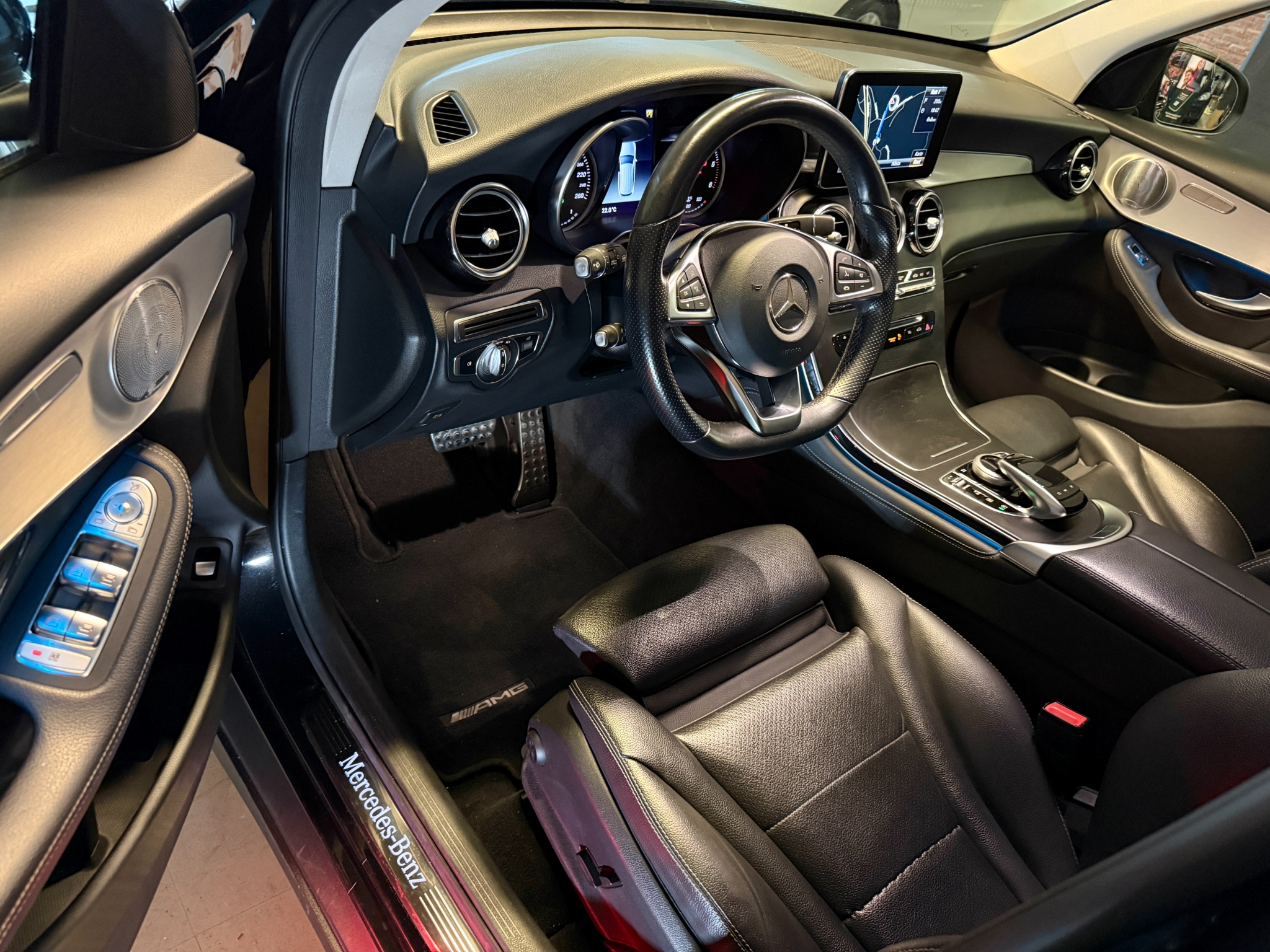 Mercedes-Benz GLC 2019, bild 7/36