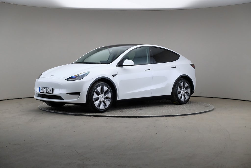 Tesla Model Y Standard Range 299hk RWD Drag