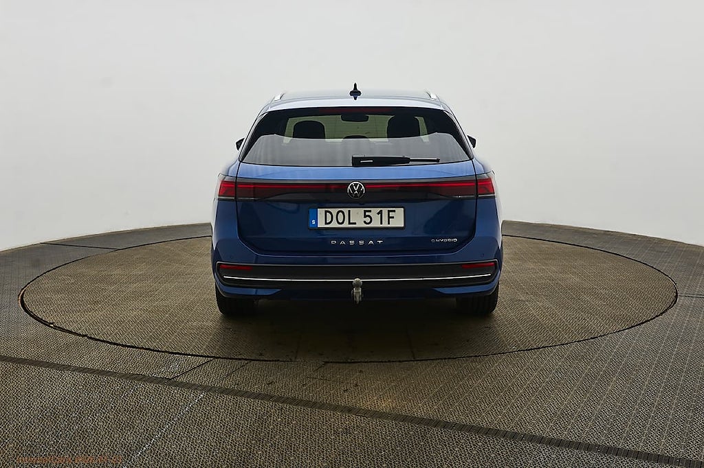 Volkswagen Passat eHybrid 1.5 TSI Business 272HK Drag+Värmare