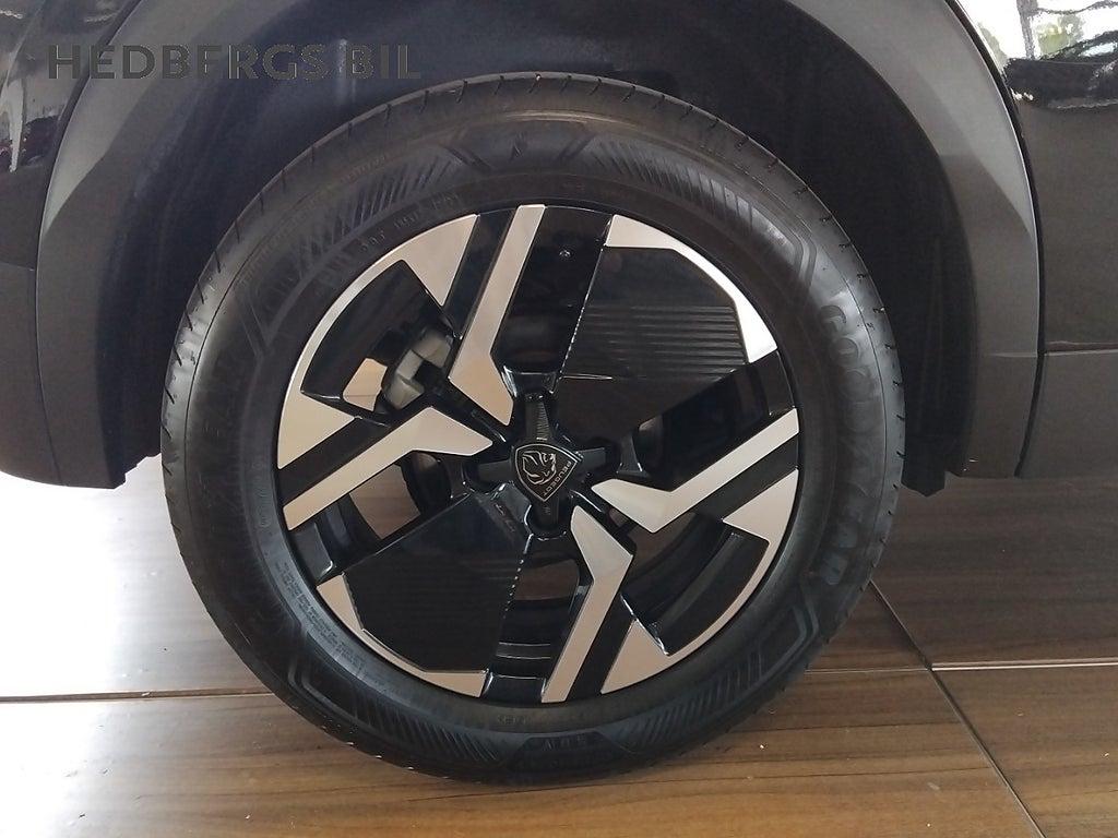 Peugeot 2008 1.2 PureTech 130 EAT GT thumbnail