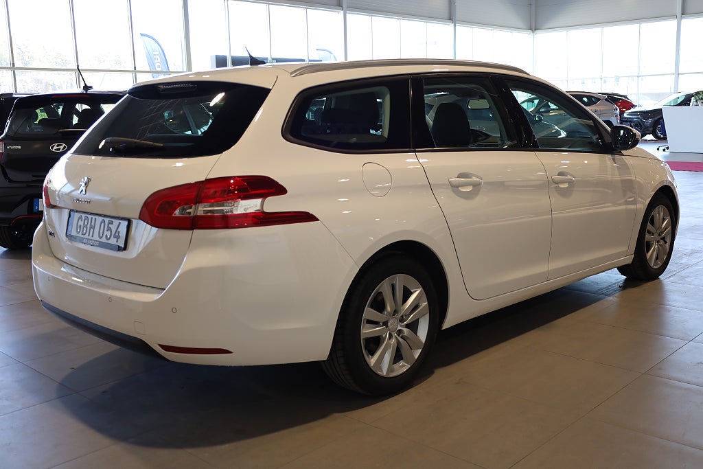 Peugeot 308 1,2 e-THP 110hk Active Kombi Panorama