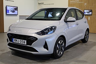 Halvkombi Hyundai i10 1 av 20
