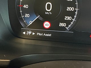 Volvo V90 D5 AWD Geartronic Business Advanced S&V-hjul/Drag/Pvärm – bild 23