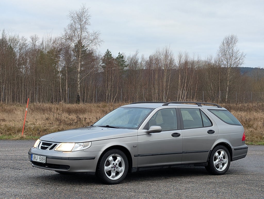 Saab 9-5 SportCombi 2.0 T Linear. Nybesiktigad 