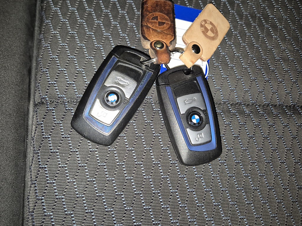 BMW 330i 2017 - miniatyr 18