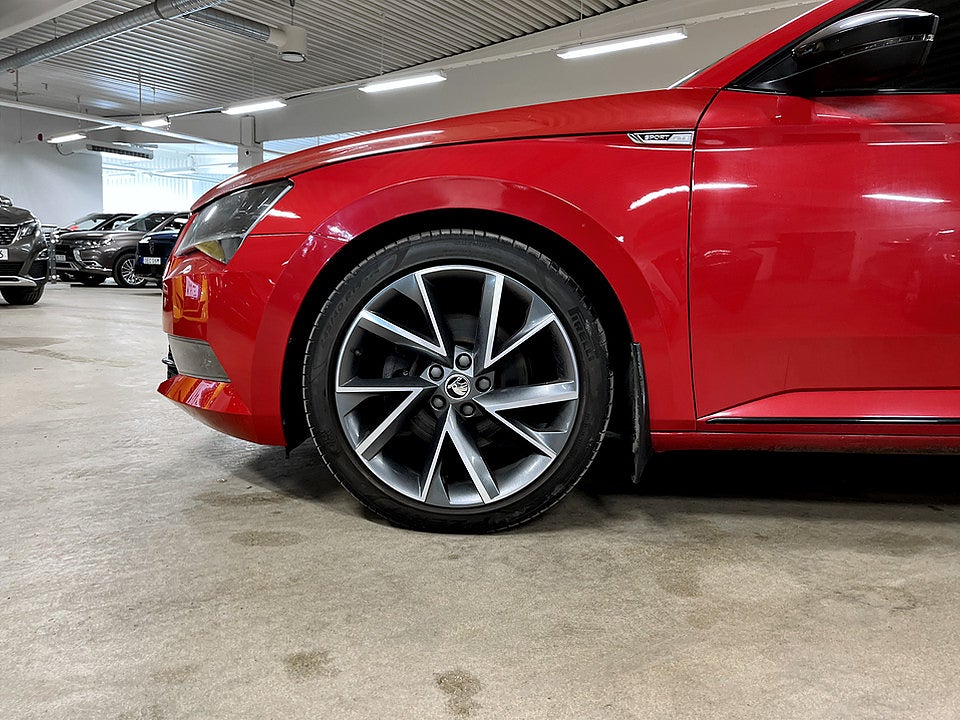 Bild på Skoda Superb Sportline 2.0 TDI 190hk Aut 4WD KAMPANJRÄNTA 3,99%