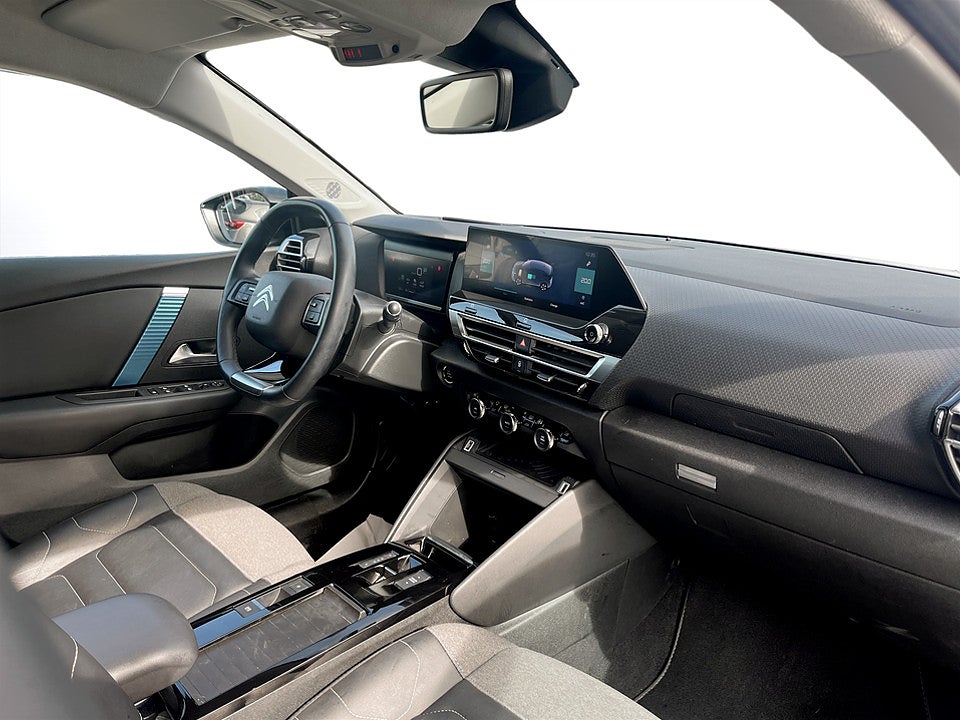Bild på Citroën e-C4 Shine 50kWh 136hk Aut CARPLAY P-SENSORER