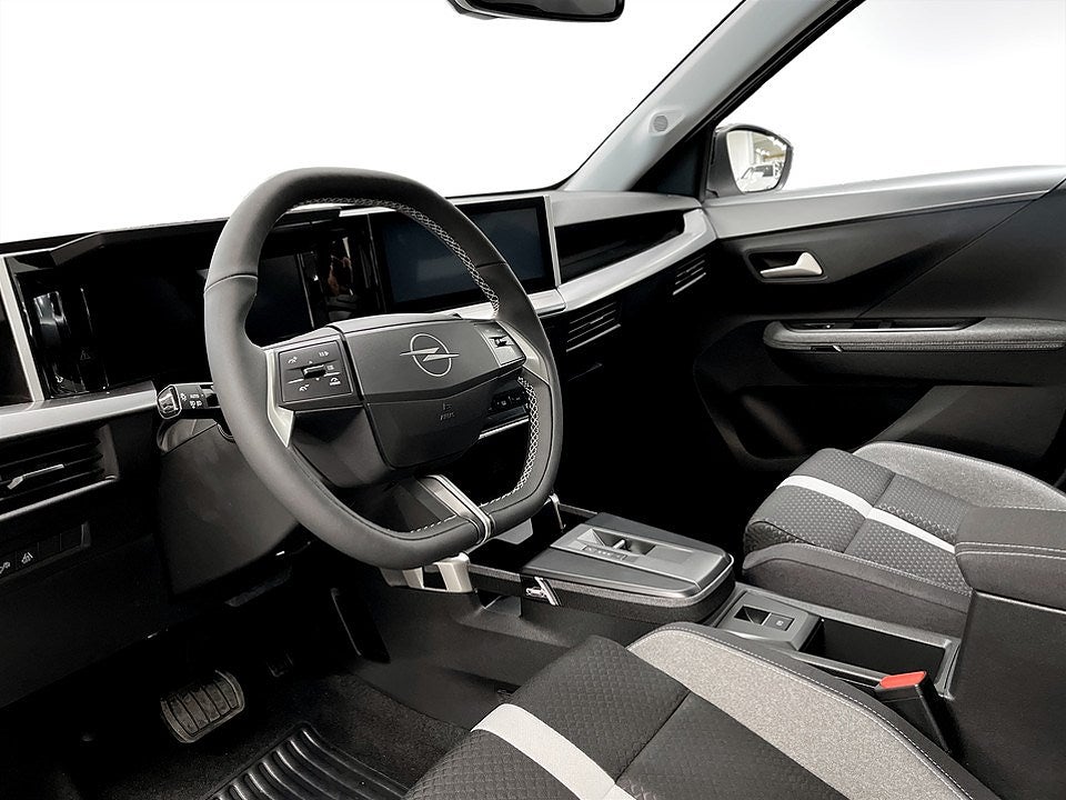 Bild på Opel Frontera GS Hybrid 136hk Aut - OMGÅENDE LEVERANS!