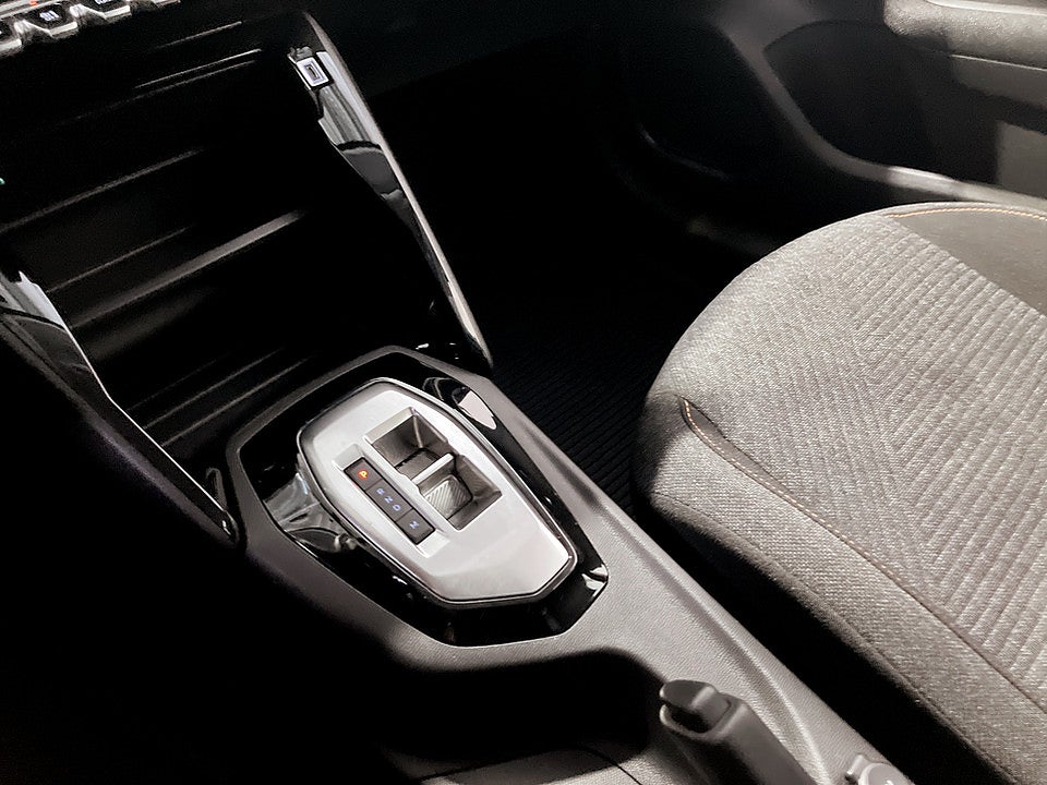 Bild på Peugeot 208 Style Hybrid 100hk Aut CARPLAY BACKSENSORER