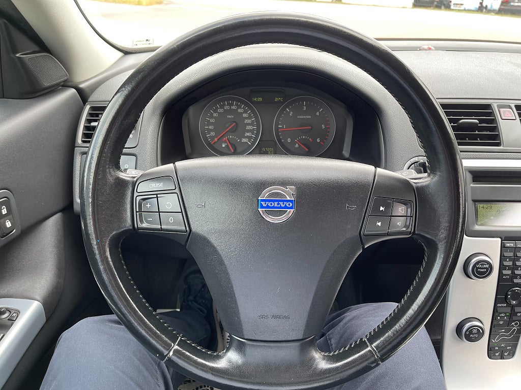Volvo C30 1.6D DRIVe Momentum 109 hk Dragkrok