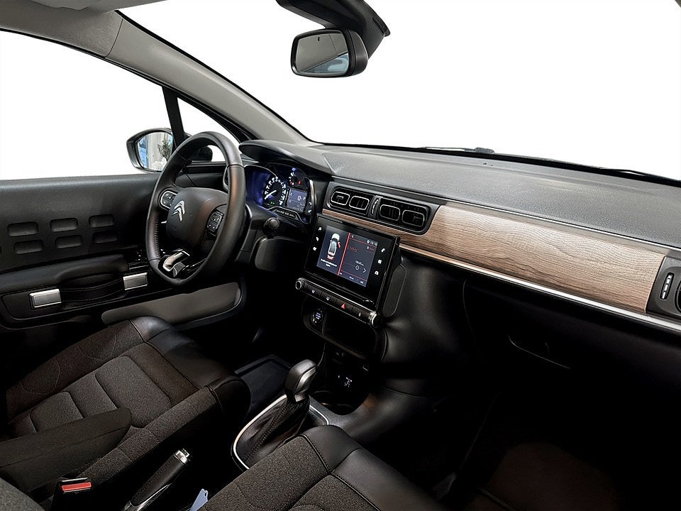 Bild på Citroën C3 Shine 1.2 PT 110hk - CARPLAY, FARTHÅLLARE