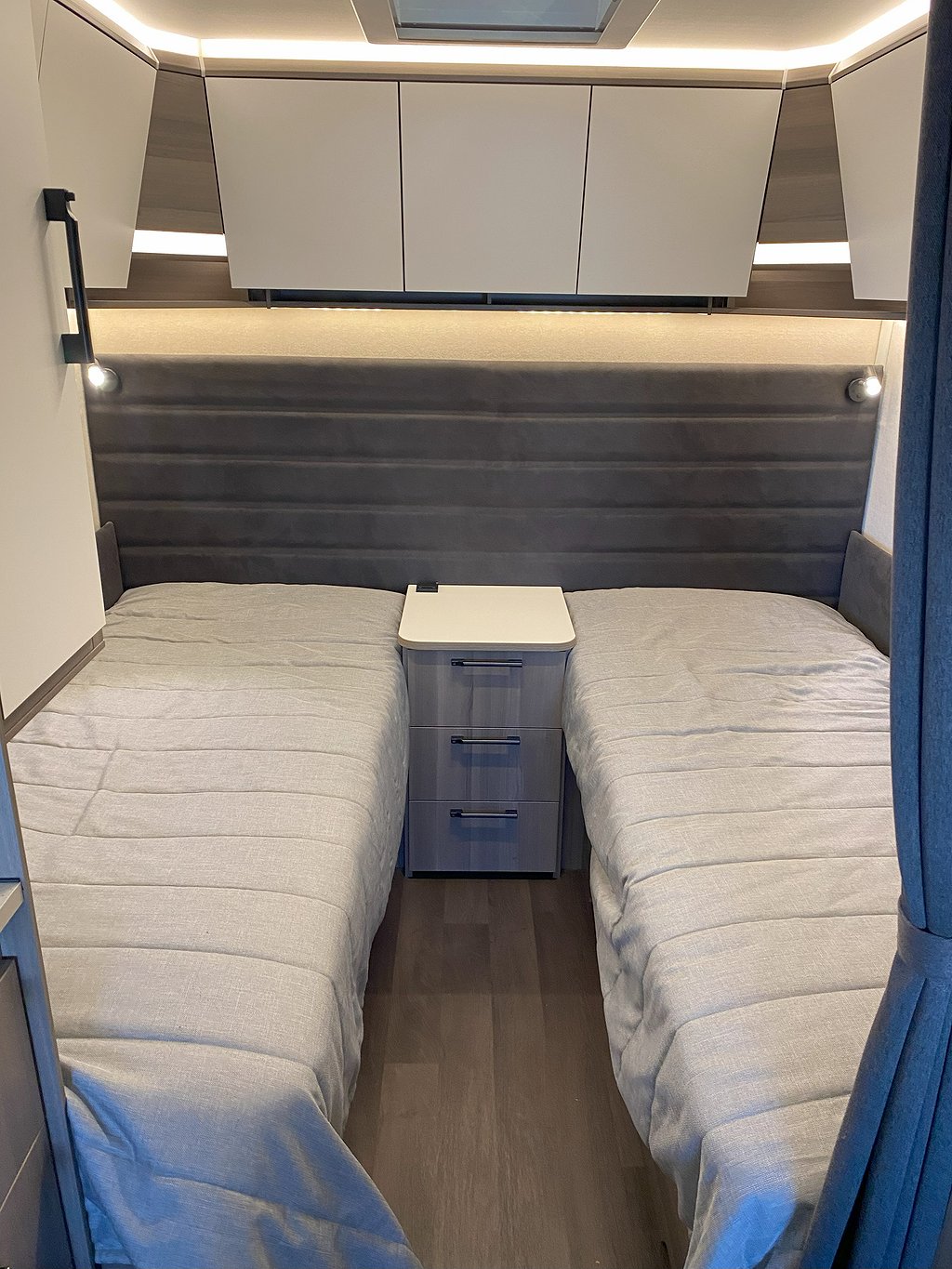 Kabe Estate 470 GLE / AC / Solcell / ALDE / Markis - Kabe
