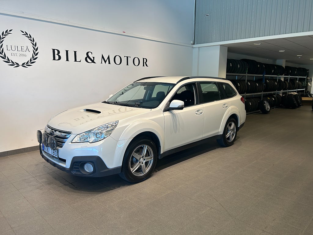 Subaru Outback 2.0 4WD Lineartronic |4.99%|Bkamera|SoV|MoK|Dubb|Drag|
