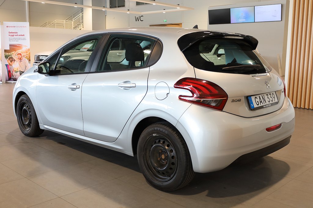 Peugeot 208 1,2 VTi 82hk Active PureTech Automat 5D 2017