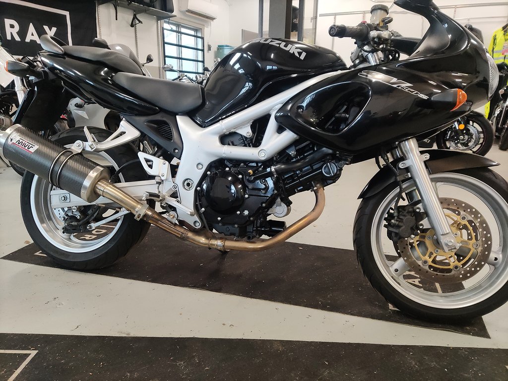 Suzuki SV 650 Ny servad