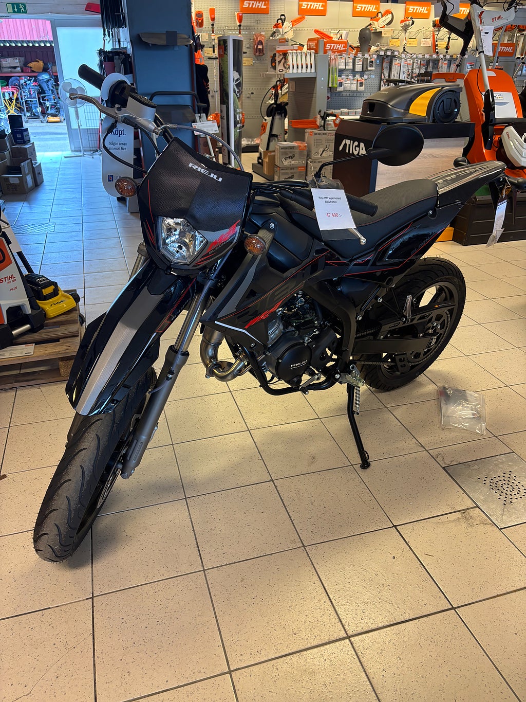 Rieju MRT Super Motard Black edition