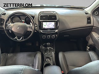 Kombi Mitsubishi ASX 10 av 17
