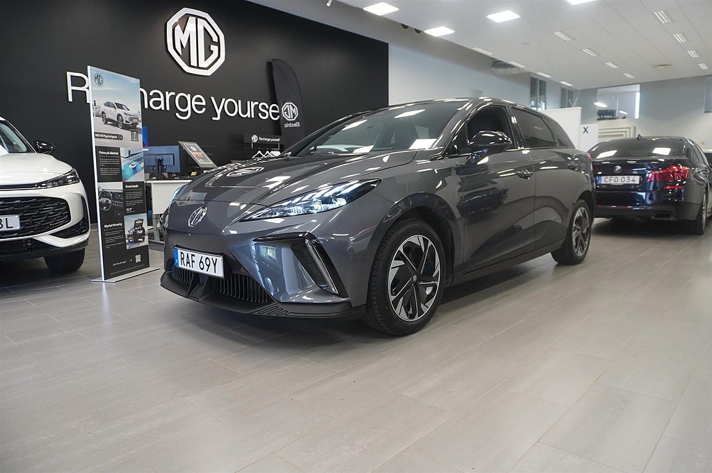 MG 4 Lux 64 kWh