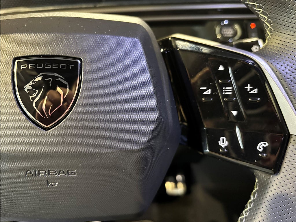 Bild på Peugeot 3008 GT Hybrid 145hk Aut - B-KAMERA,CARPLAY,NAV