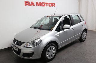 Halvkombi Suzuki SX4 1 av 18