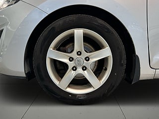 Hyundai i30 Kombi 1.6 CRDi Comfort Drag Rattvärme MoK S/V-hjul – bild 14