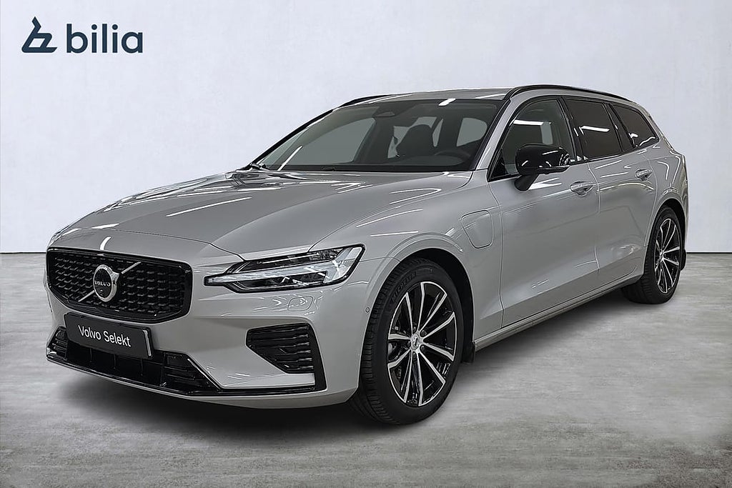 Volvo V60 T6 Plus Dark Nordic Edition / AWD/360 kamera/ Dragkrok / HarmanK