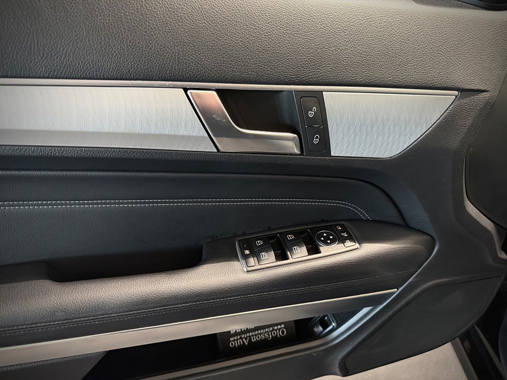 Mercedes-Benz E 220 d Cabriolet Avantgarde AMG fälgar Läder - bild 8