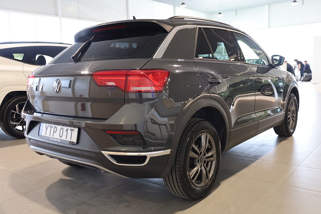 Volkswagen T-Roc 1.5 TSI ACT AUT Värmare PDC Apple Carplay 2022