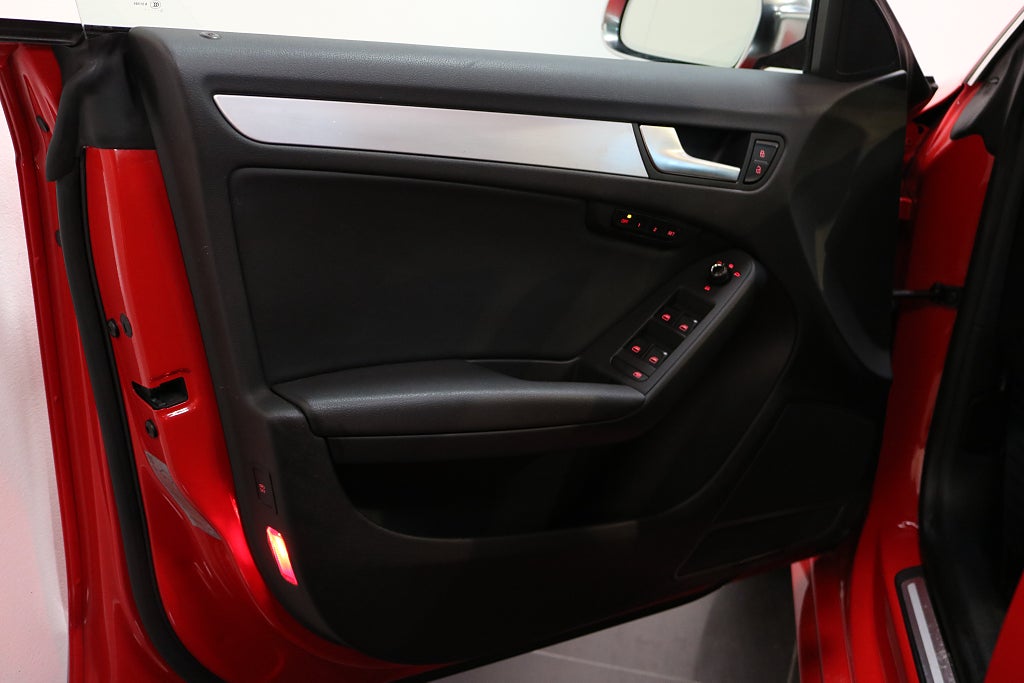 Audi S5 2011 - miniatyr 8