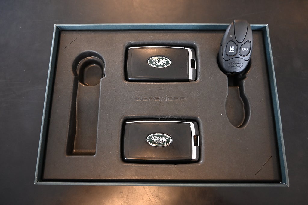Land Rover Defender 110 2025 - miniatyr 27
