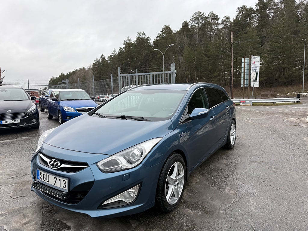 Hyundai i40 cw 1.7 CRDi 136hk Business Drag Navi Kamera M-Värmare