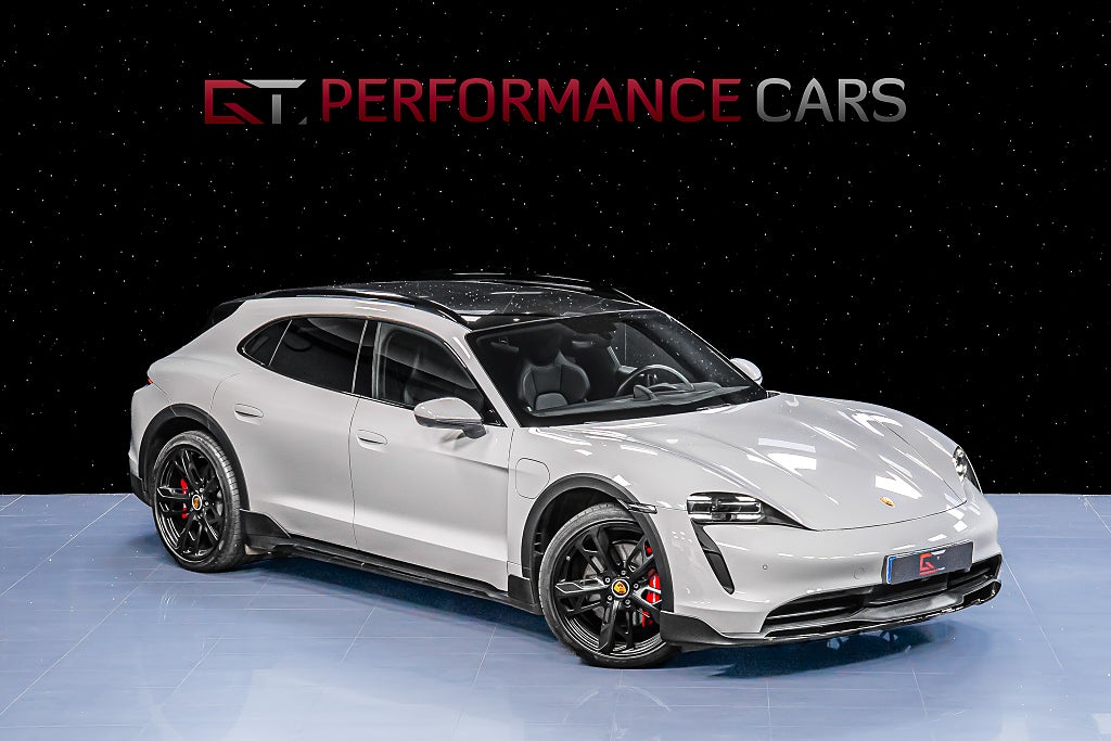 Porsche Taycan 4S Cross Turismo MOMS 21" Pano 18-vägs BOSE PassDisplay
