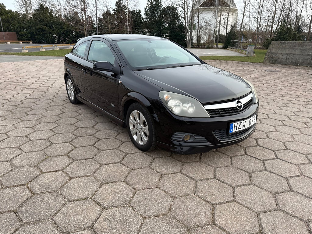 Opel Astra GTC 1.6 ECOTEC  Nybesiktigad,Kamrem bytt
