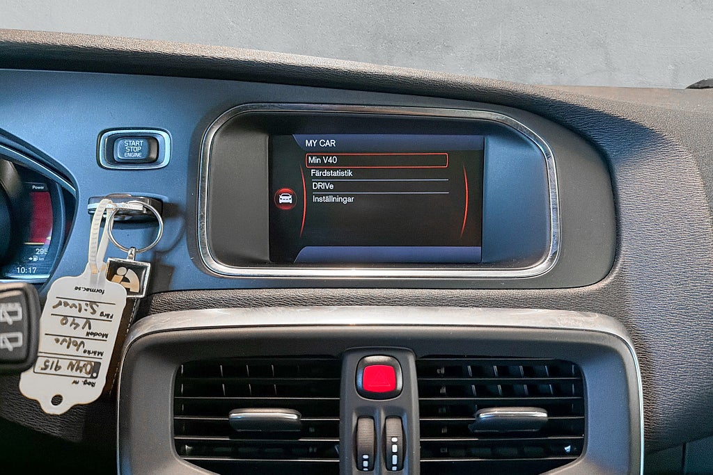 Volvo V40 D2 Summum Minnesstolar B-Kamera Dragkrok Kamrembytt