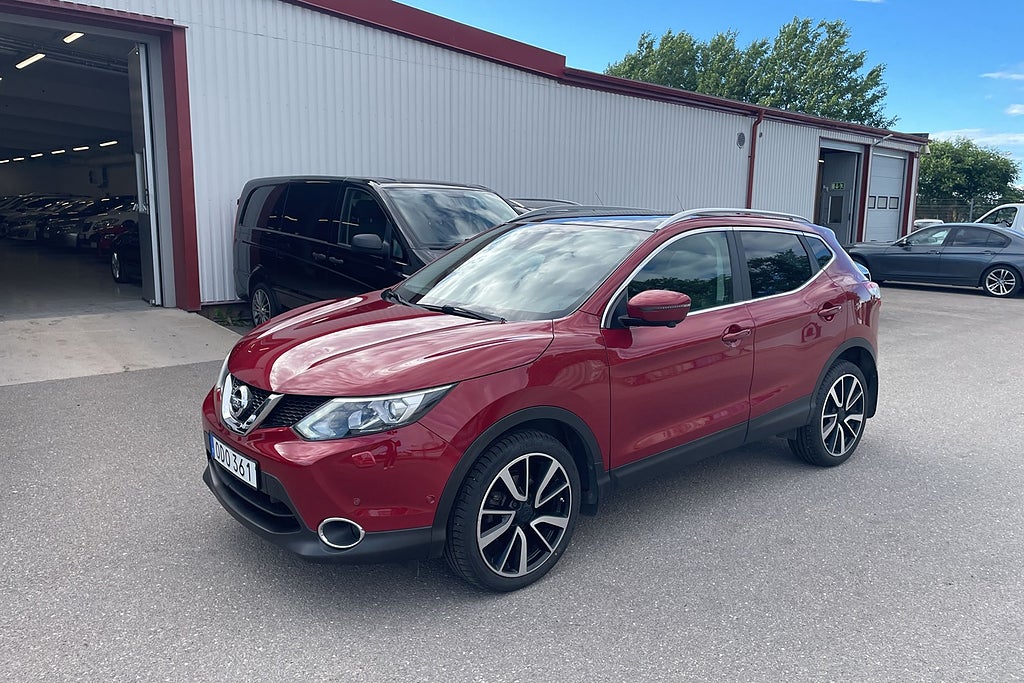 Nissan Qashqai 1.2 DIG-T XTRONIC-CVT /Drag/360-kam/Pano/Navi/Låg skatt