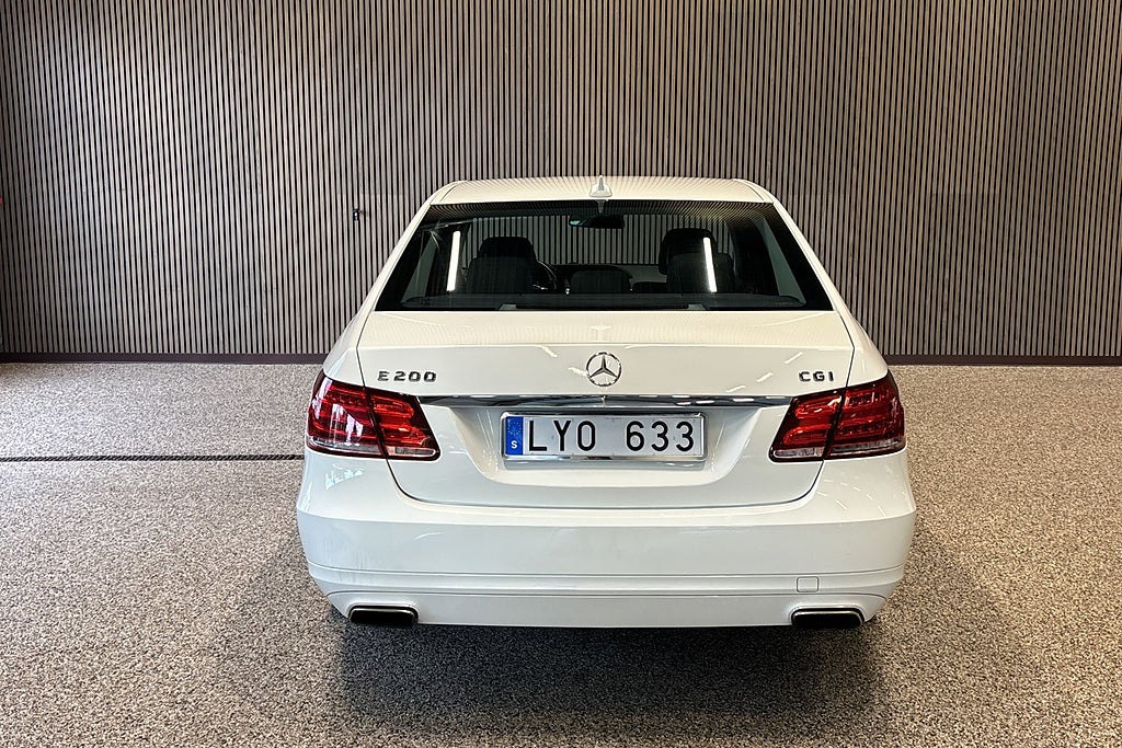 Mercedes-Benz E 200 BlueEFFICIENCY Classic Euro 5