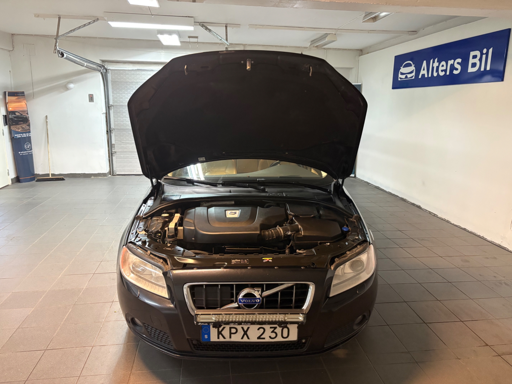 Volvo V70 2011, photo 5/10