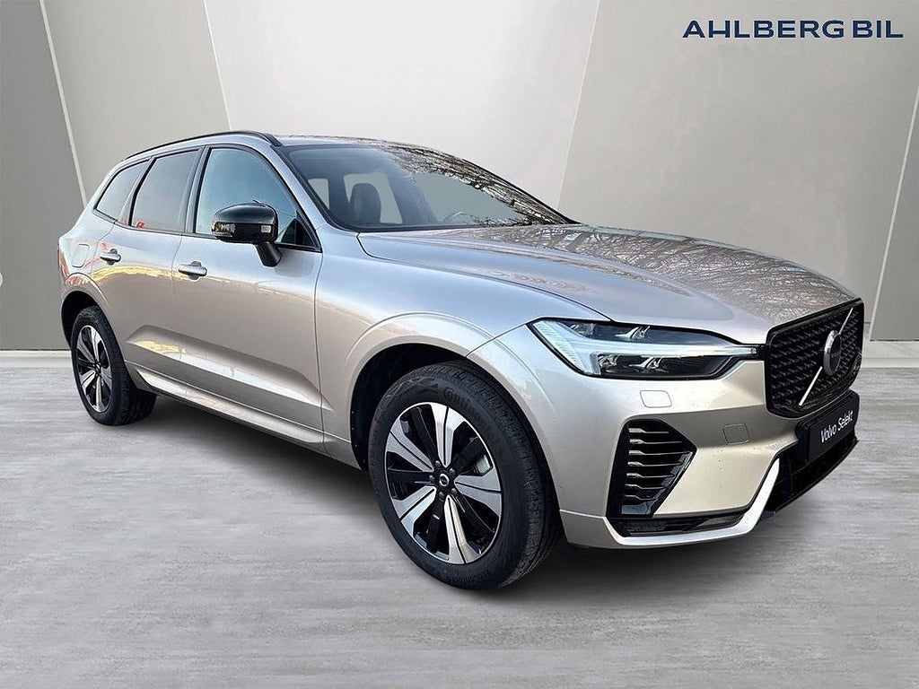 Volvo XC60 T6 Plus Dark Edition, Parkeringskamera Bak, HarmanKardon Premium