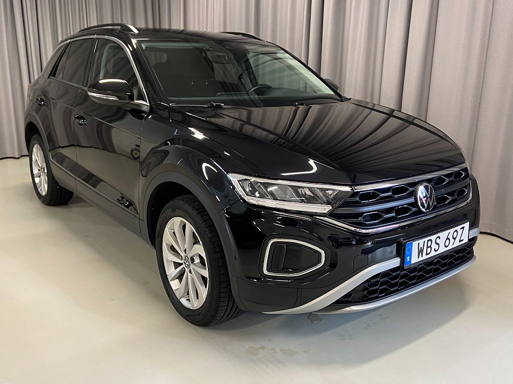Volkswagen T-Roc 1.5 TSI 150hk Backkamera Keyless Apple car