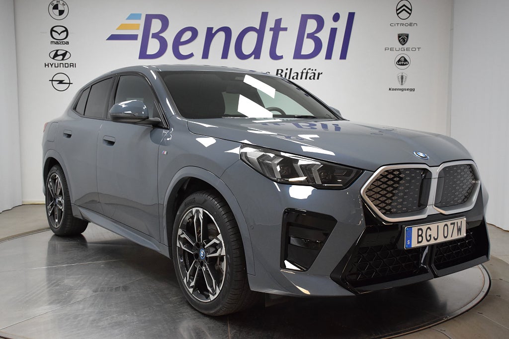 BMW iX2 xDrive30 | M Sport | Rattvärme | Dragkrok