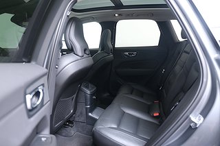 SUV Volvo XC60 31 av 33