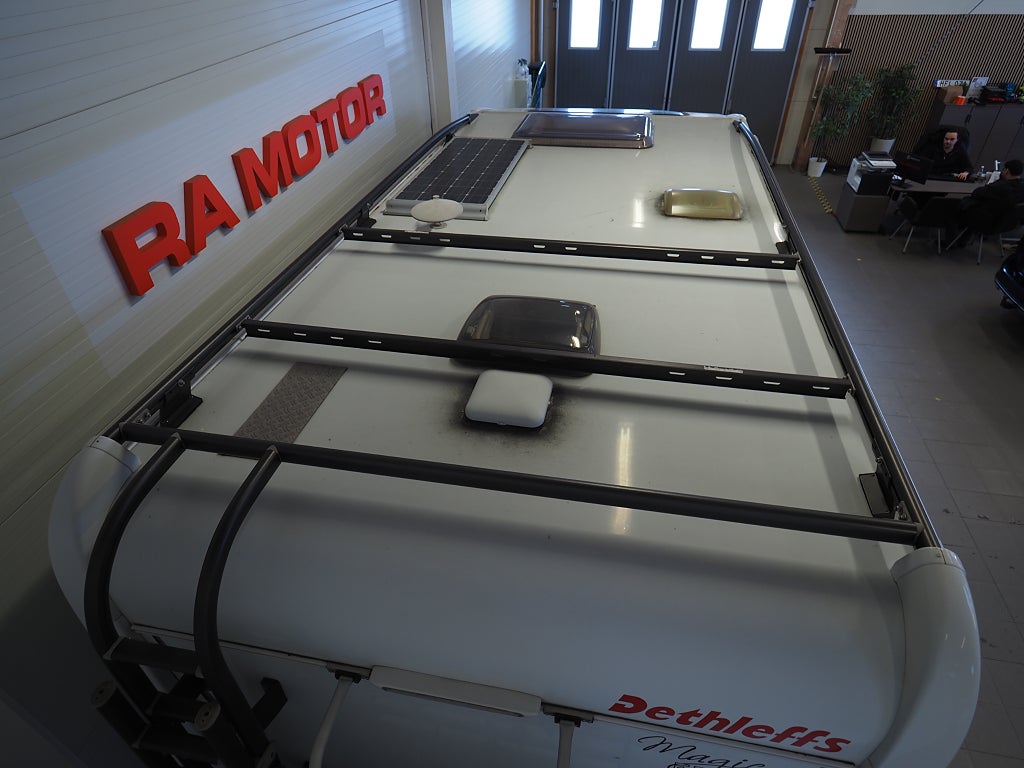 Dethleffs Black Magic Edition Låga Långbäddar I ALDE I Solcell I BM T 001