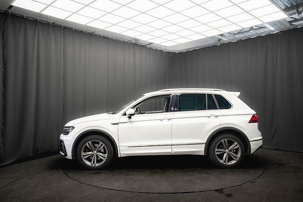Volkswagen Tiguan TDI 4M R-Line D-VÄRMARE DRAG COCKPIT KAMERA 190hk
