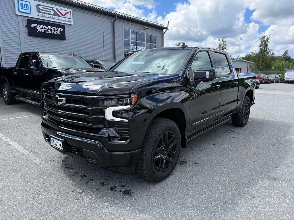 Chevrolet Silverado High Country Midnight Special V8 Årsskatt 2,000 Omg lev